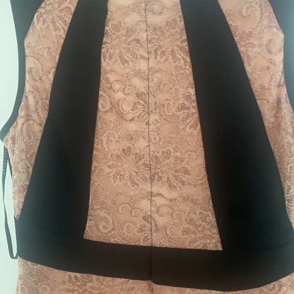 Beautiful Ivanka Trump dress - Picture 6 of 6